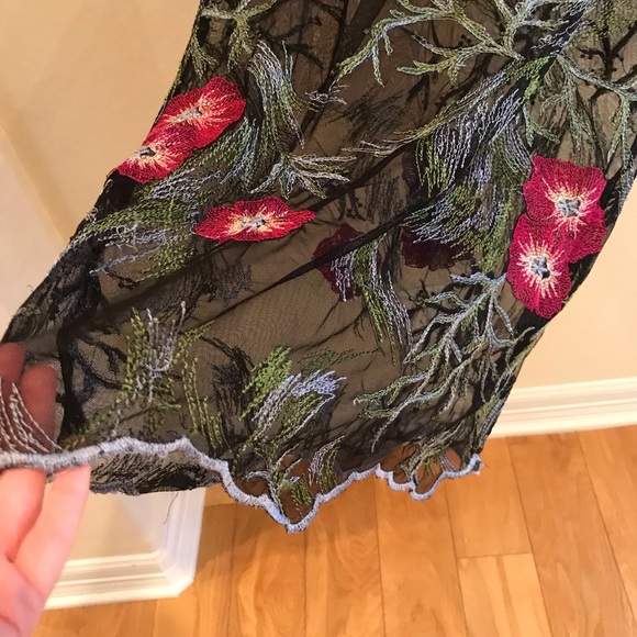 Floral Sheer Free Generation Embroidered Dress - Picture 6 of 8